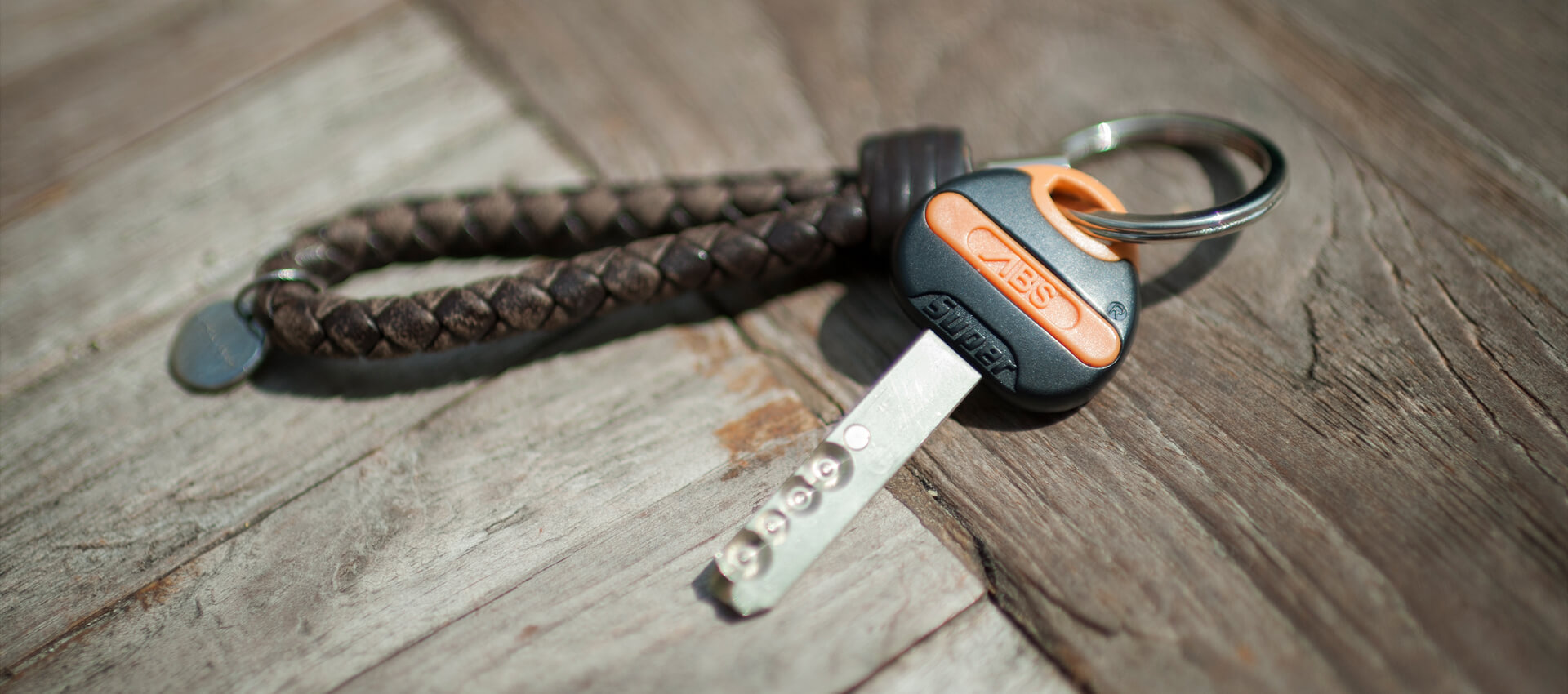 24 Locksmith Service